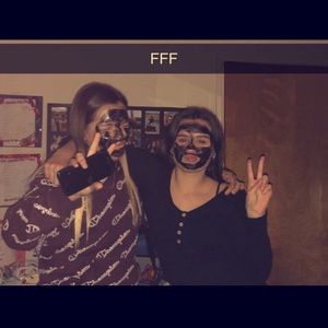 Meet your Posher, Jasmine